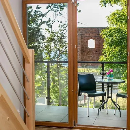 Klifowa Z Widokiem Na Morze *