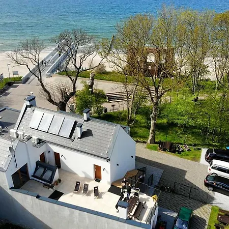 Klifowa Z Widokiem Na Morze Trzęsacz